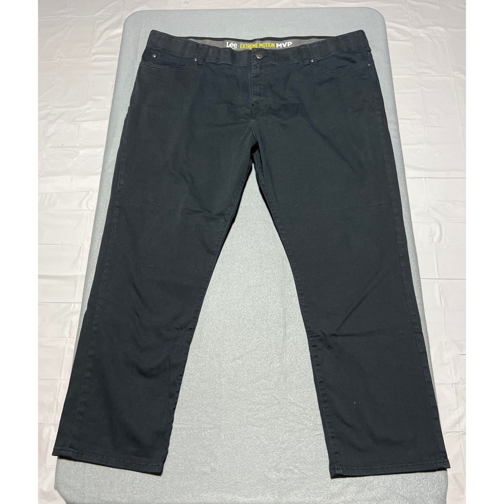 Lee Extreme Motion MVP Mens 48x30 Black Straight Fit Tapered Leg Pants